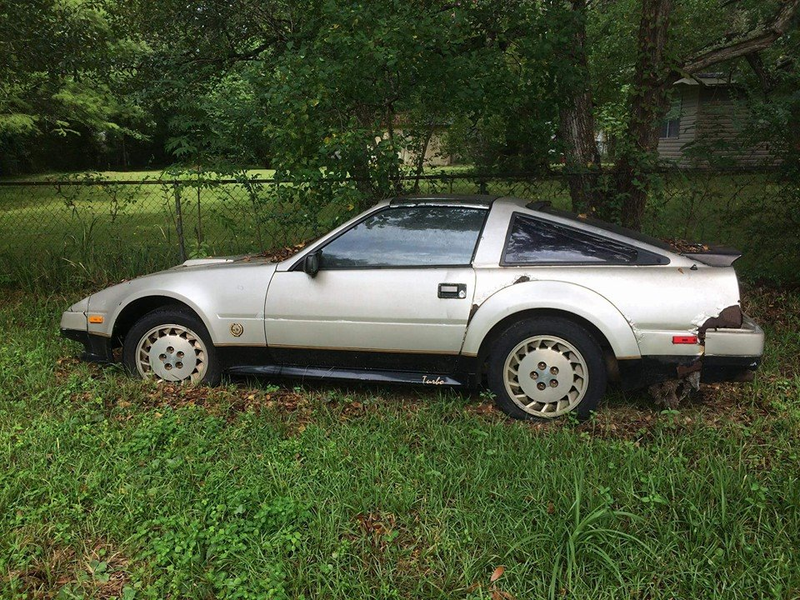 Illustration for article titled Guy desperately wants to trade his 1984 300ZX for a R32 Skyline.